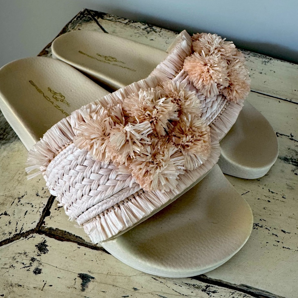 Rafia slides (light pink)